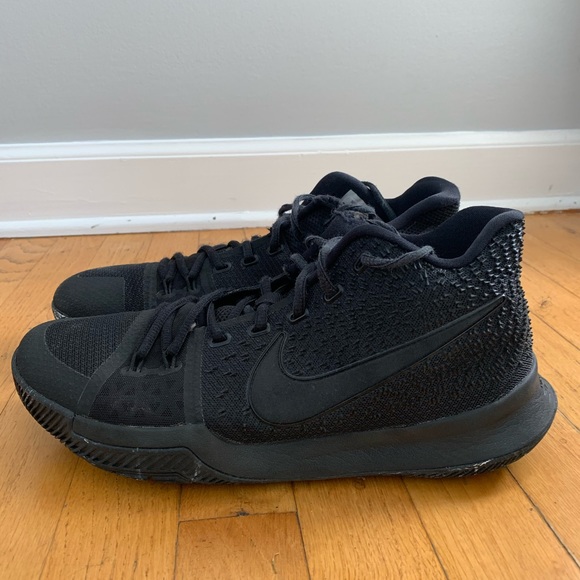 nike kyrie 3 triple black